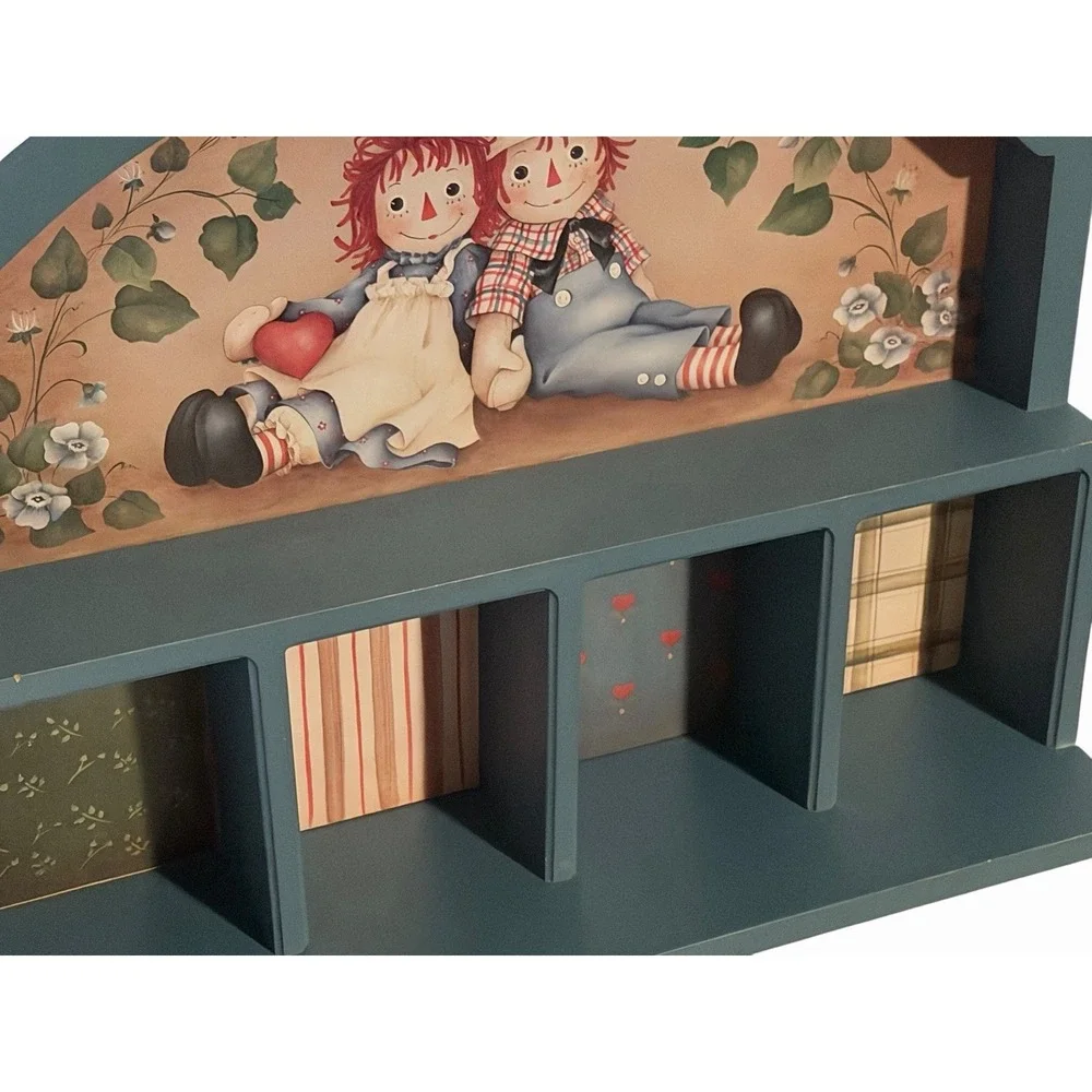Enesco Raggedy Ann & Andy Showbox Wall Display Shelf Simon Schuster 16